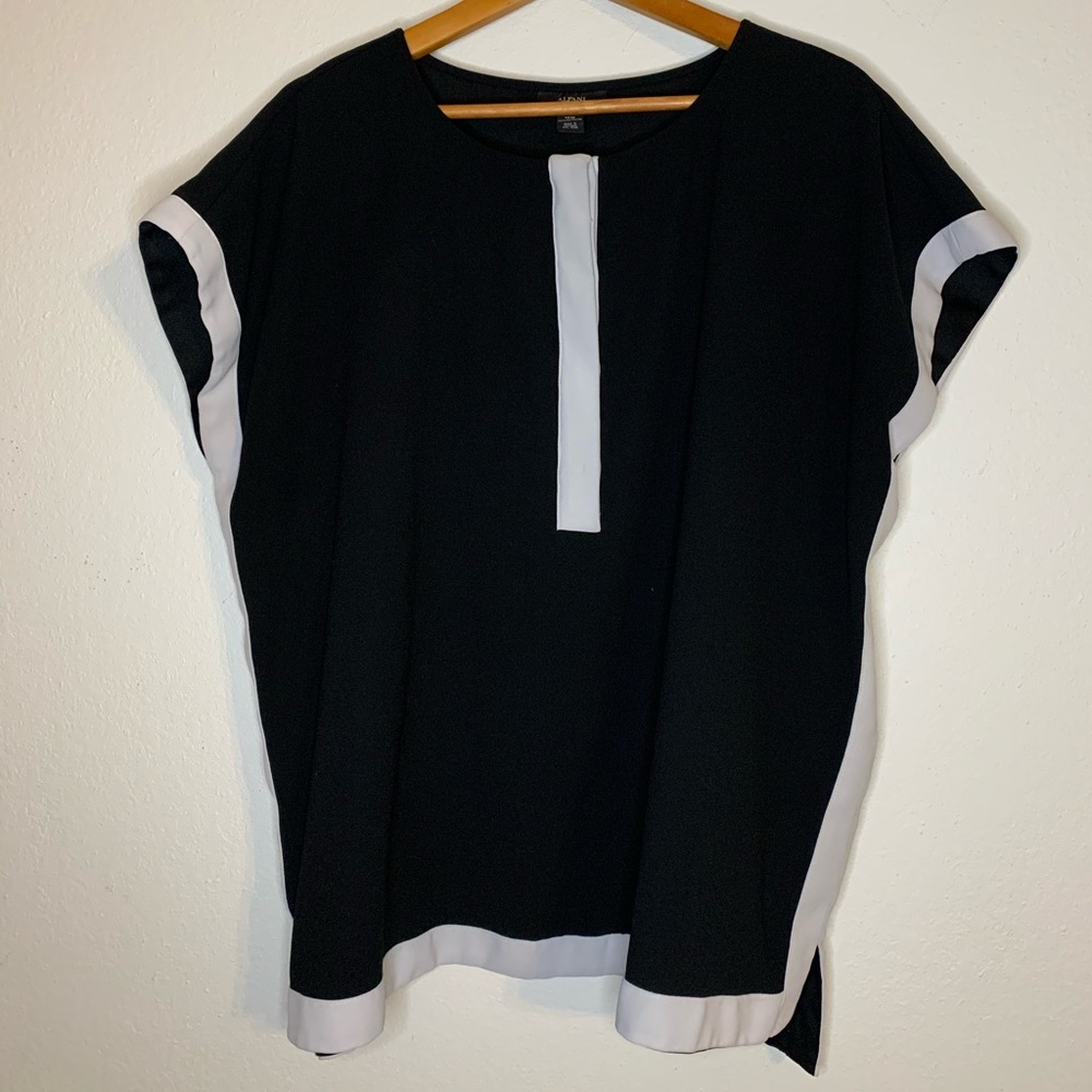 16w Black & White Sleeveless Alfani Dress Shirt